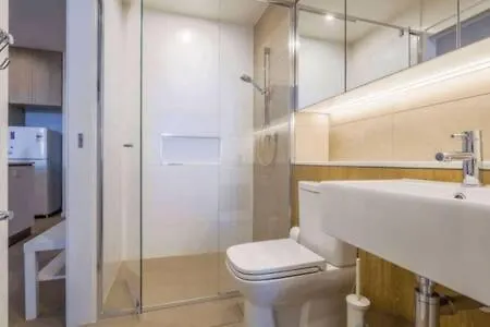 Apartment 15th Floor Modern Apt W Gym & Wifi 1km From Cbd