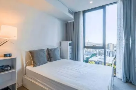 15th Floor Modern Apt W Gym & Wifi 1km From Cbd Apartment *