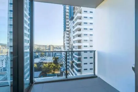 15th Floor Modern Apt W Gym & Wifi 1km From Cbd Brisbane