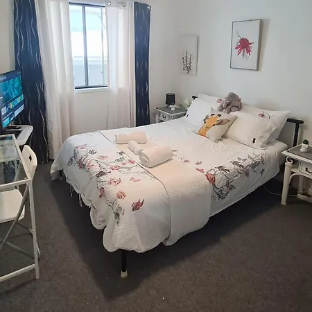 Amazing Location-private In A Share House-2 Available!! Homestay Brisbane
