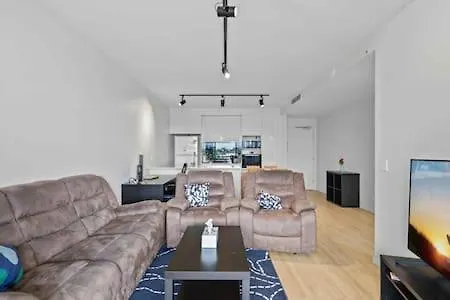Apartment 1br Luxury Apt W Gym Pool Cp And Wifi 1km From Cbd Brisbane
