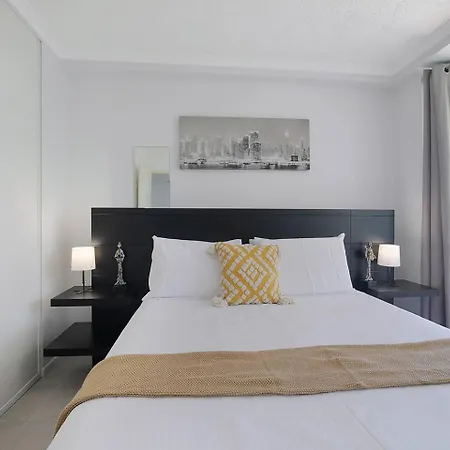 Valley Tropical - Embrace Urban Resort-style Living Apartment *