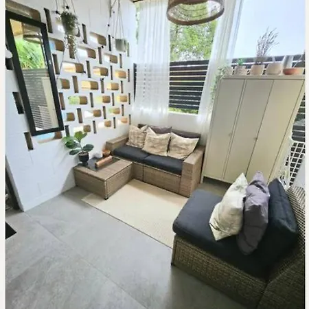 Prime Location: Just Steps Away From Oxford Street Brisbane