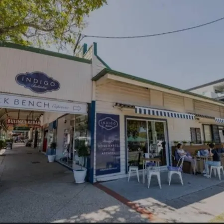 Prime Location: Just Steps Away From Oxford Street * Brisbane
