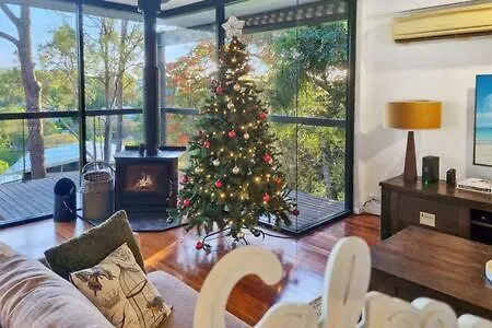 Calm Springs In Brisbane-large Family Home-pool *