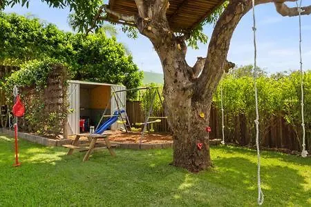 5bdr Ultimate Family Retreat Pool Toys Galore Holiday home Brisbane