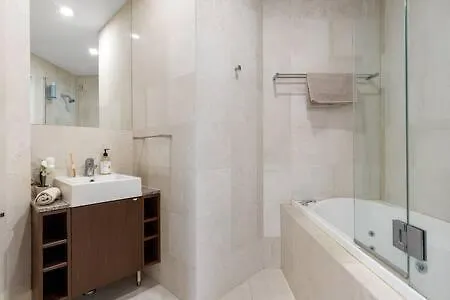 Apartment Premium 4 Bedroom Family - Brisbane