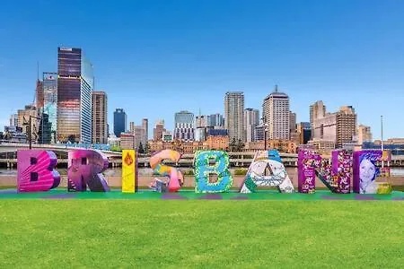 Premium 4 Bedroom Family - * Brisbane