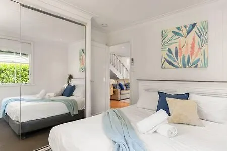 Holiday home Pet-friendly Haven: Fast Wi-fi & Netflix