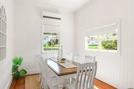 Pet-friendly Haven: Fast Wi-fi & Netflix * Brisbane