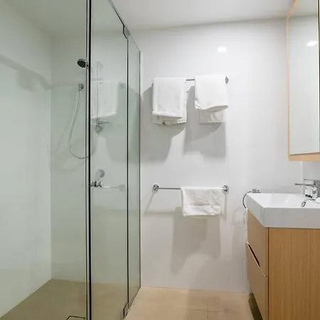 Cozy 1bed In South Next To Station Apartment *
