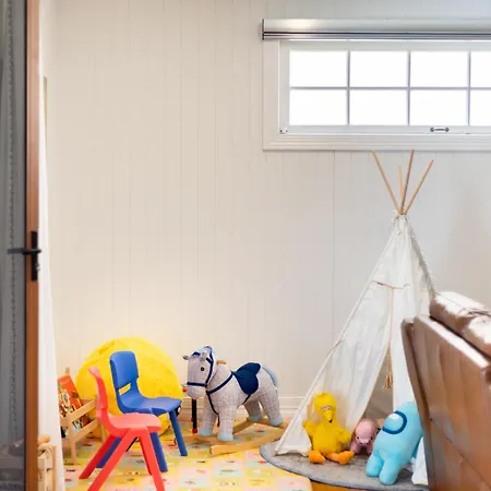 5br Queenslander - Walk To The Gabba - Sleeps 10 Brisbane