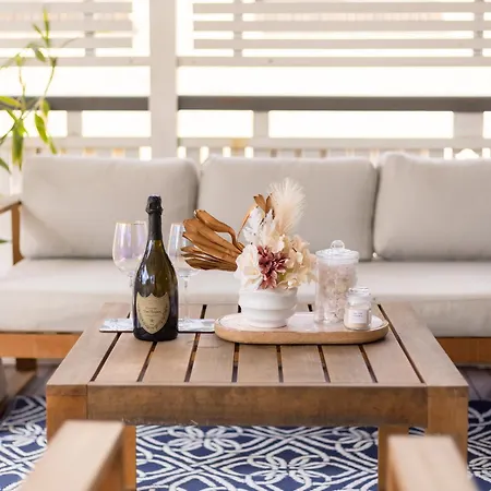 5br Queenslander - Walk To The Gabba - Sleeps 10