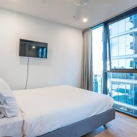 Cozy 1bed In South Next To Station Apartment