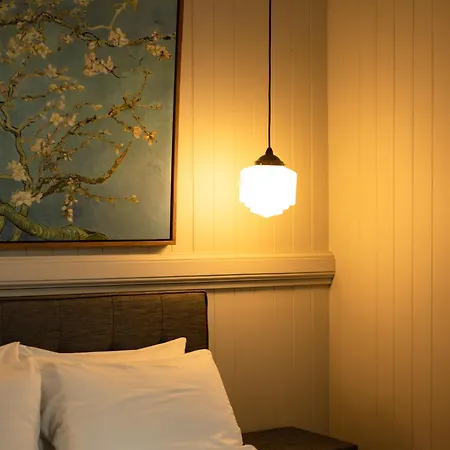 5br Queenslander - Walk To The Gabba - Sleeps 10 * Brisbane