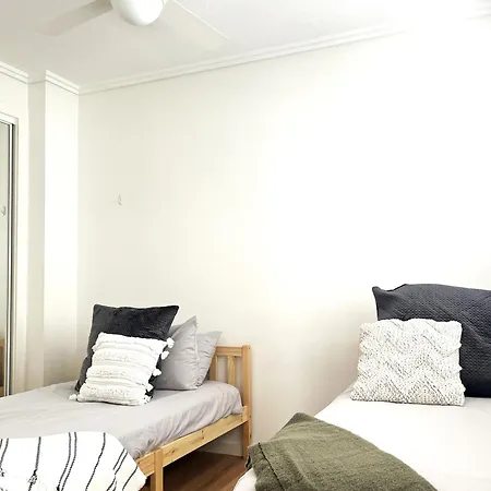 Perfect Locale 2bed Parking Apartment *