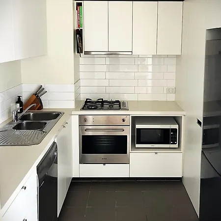 Perfect Locale 2bed Parking Apartment Brisbane