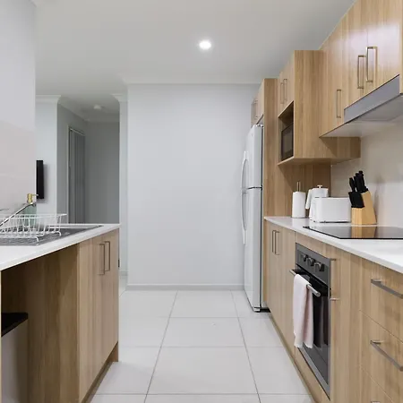 Next To A Disk Golf Course! Shops! Aircon! 339f1 Apartment Brisbane