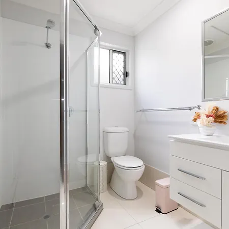 Next To A Disk Golf Course! Shops! Aircon! 139f1 * Brisbane