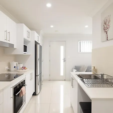 Gst Credits! Ac! Shops! Parking! Espresso! 135af1 * Brisbane