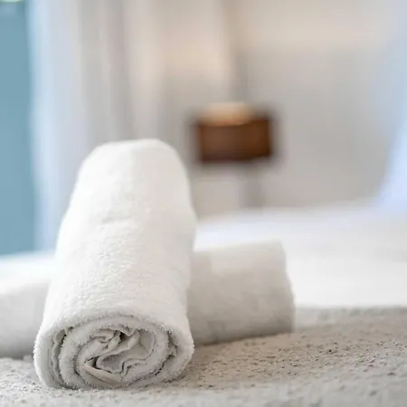 Apartment Chic Living 1b1b W/shared Pool+bbq+gym Brisbane