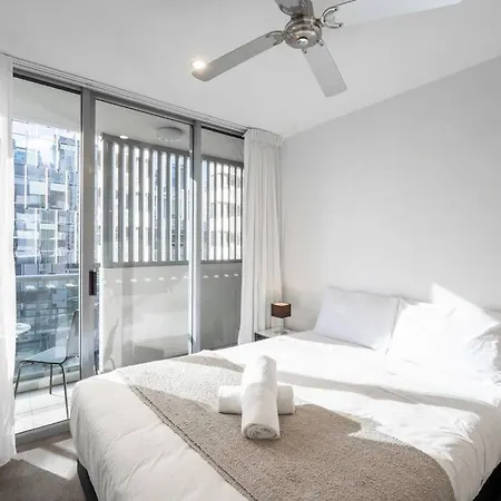 Chic Living 1b1b W/shared Pool+bbq+gym *