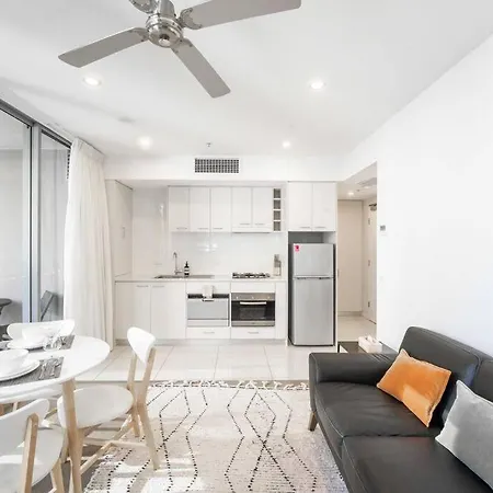 Apartment Chic Living 1b1b W/shared Pool+bbq+gym