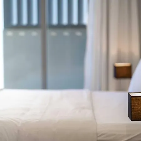 Chic Living 1b1b W/shared Pool+bbq+gym Apartment Brisbane