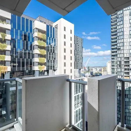 Chic Living 1b1b W/shared Pool+bbq+gym * Brisbane