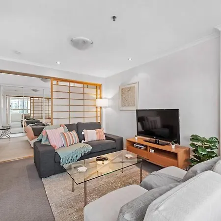 Stunning! Skyline City, Water + Story Bridge Views Apartment Brisbane