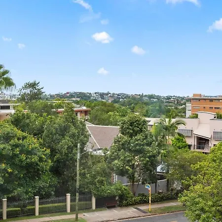 Stunning! Skyline City, Water + Story Bridge Views Apartment