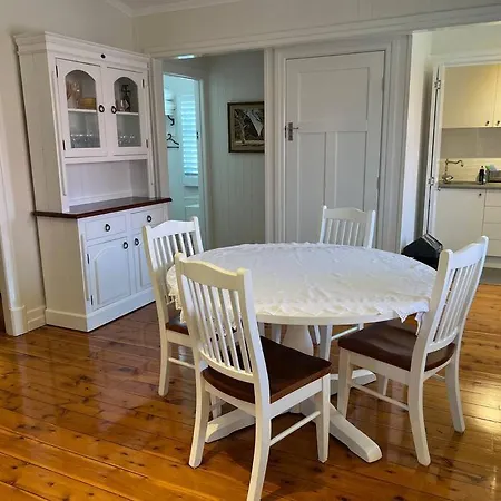 Holiday home Entire Upper Floor 1 Bedroom *