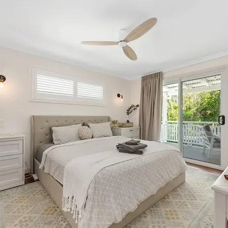 A Family Affair ~ 4 Bed/2.5bath/pool ~ Morningside Brisbane
