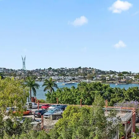Historic Impressive & Enormous Woolstore~teneriffe *