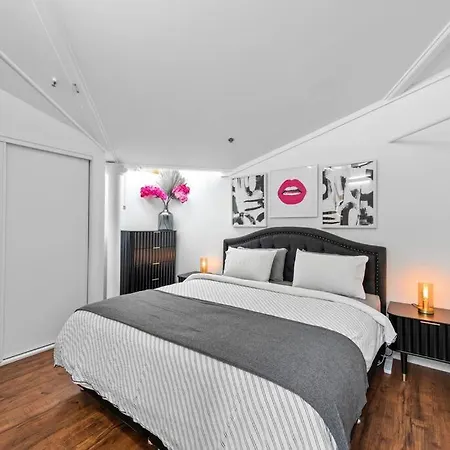 Apartment Woolstore Elegance ~ 2bed/2bath/1car ~ Teneriffe