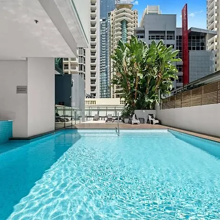 Offline - 37f Cbd With Views And Pool Brisbane