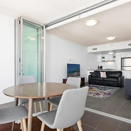 Apartment Offline - 37f Cbd With Views And Pool *