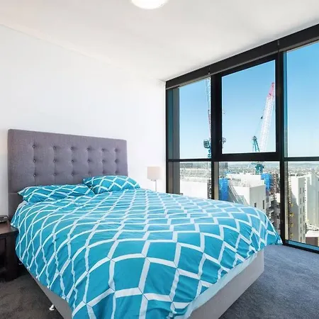 Offline - 37f Cbd With Views And Pool * Brisbane