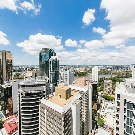 Apartment Offline - 37f Cbd With Views And Pool *