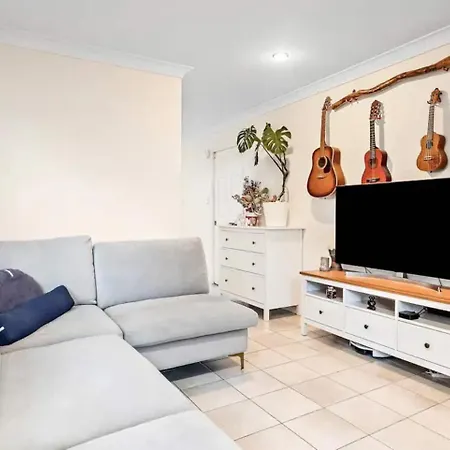 Holiday home Luxurious Urban Eco Escape 3br *