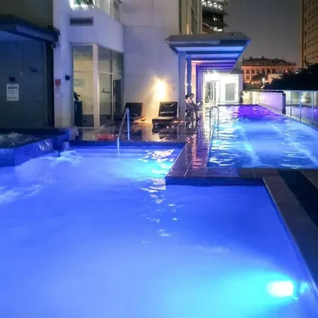 Location! Inner City 1b1b Apt W/pool,gym, Sauna Brisbane
