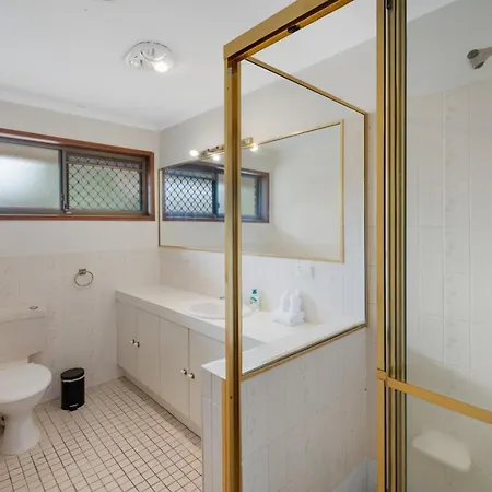 Vintage Elegance Morden Comfort 5brhouse Robertson Holiday home Brisbane