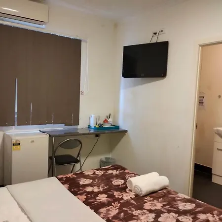 Cliffinn Kangaroo Point 3*