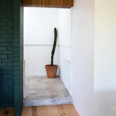 In The Gap~4 Bed House~7km From Cbd Apartment *