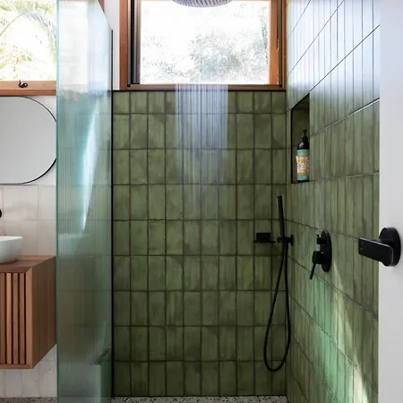 In The Gap~4 Bed House~7km From Cbd Apartment *
