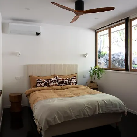 Apartment In The Gap~4 Bed House~7km From Cbd