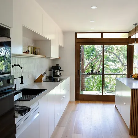 Apartment In The Gap~4 Bed House~7km From Cbd Brisbane