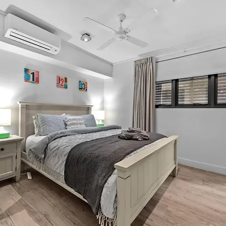 South Bank Central! ~ 2bed, 2bath, 1car, 2balcony Brisbane