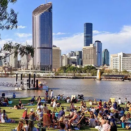 South Bank Central! ~ 2bed, 2bath, 1car, 2balcony Apartment