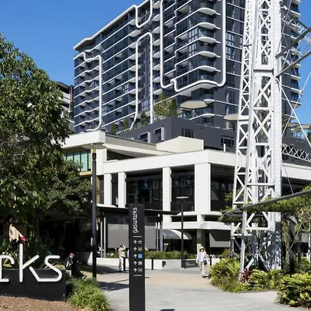 Sublime Simplicity! ~1bed/study/1bath/balcony/1car Apartment Brisbane